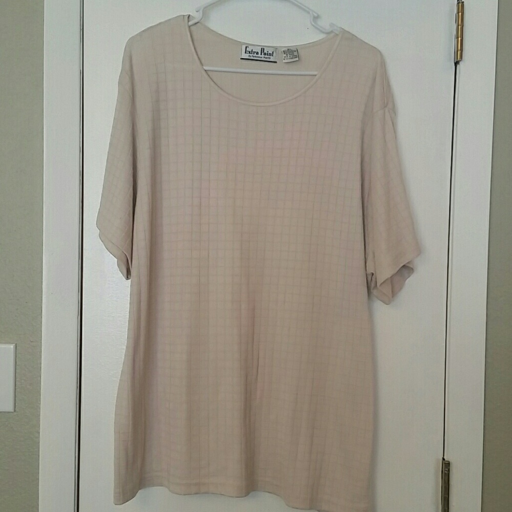 Woman's tan short sleeve top sz 3x